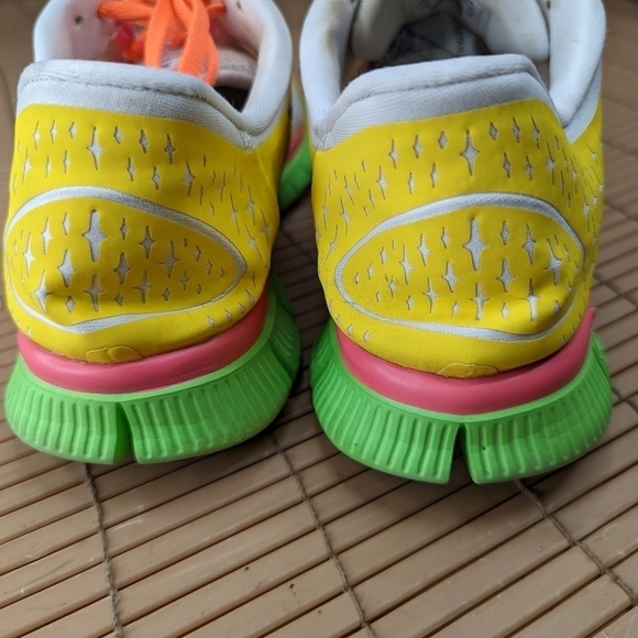 Nike iD Free Run 5.0  526812-902 women's sz 11W. Rare 902 color weigh. Great con - Picture 8 of 10